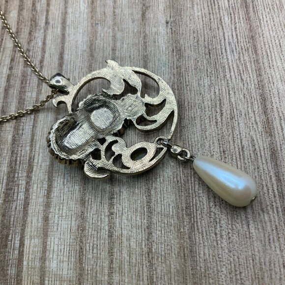 Viva Floral Rhinestone Gold Tone Dangling Faux Pearl Necklace - Picture 7 of 7